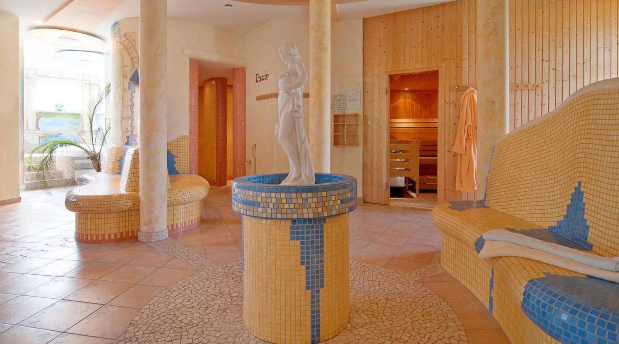 Erlebnis-Hotel-Appartements Latschach ober dem Faakersee Ngoại thất bức ảnh